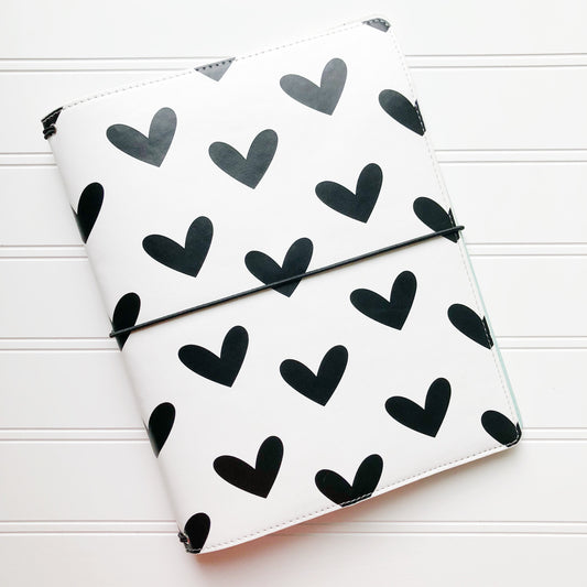 BLOOPER 6x8 Traveler's Notebook | Black Hearts